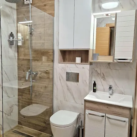 Komfort 33, Near Sarajevo Airport & Free Parking * Donje Mladice