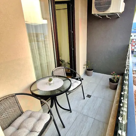 Διαμέρισμα Komfort 33, Near Sarajevo Airport & Free Parking